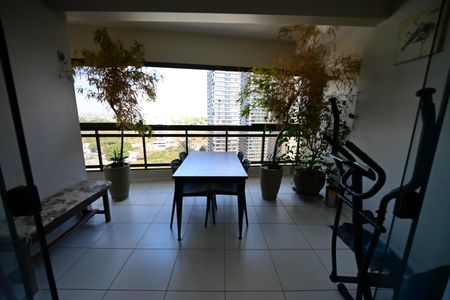 Apartamento para alugar com 3 quartos, 112m² em Setor Bueno, Goiânia