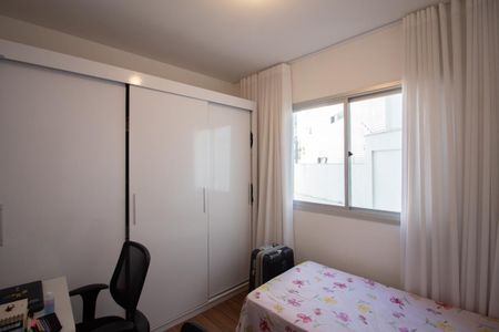 Quarto 2 de apartamento para alugar com 2 quartos, 75m² em Manacás, Belo Horizonte