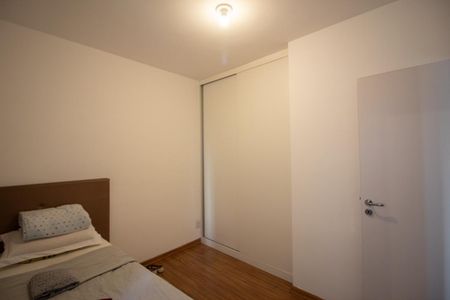 Quarto1 de apartamento para alugar com 2 quartos, 75m² em Manacás, Belo Horizonte