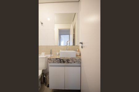 Banheiro de apartamento para alugar com 2 quartos, 75m² em Manacás, Belo Horizonte
