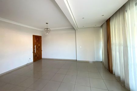 Apartamento para alugar com 4 quartos, 204m² em Sagrada Família, Belo Horizonte