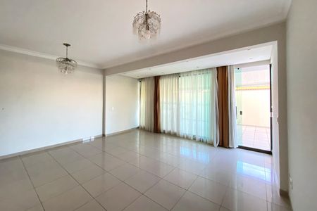 Sala de apartamento para alugar com 4 quartos, 204m² em Sagrada Família, Belo Horizonte