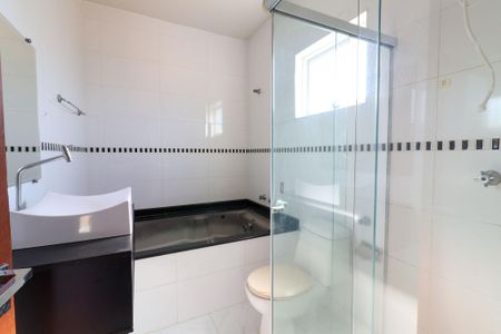 Casa para alugar com 190m², 4 quartos e 4 vagas