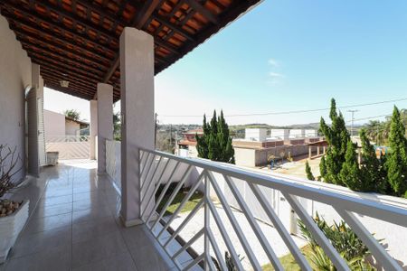 Casa para alugar com 190m², 4 quartos e 4 vagas