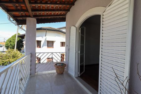 Casa à venda com 4 quartos, 190m² em Vila Bourbon (sousas), Campinas