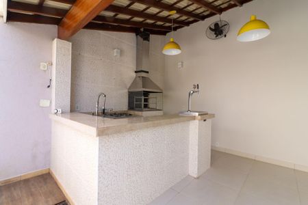 Casa para alugar com 190m², 4 quartos e 4 vagas