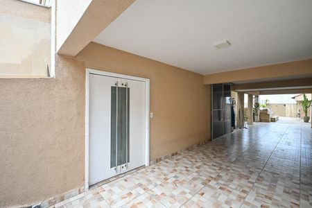 Garagem de casa para alugar com 3 quartos, 407m² em Parque Monte Alegre, Taboão da Serra