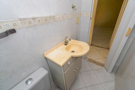 Casa para alugar com 60m², 2 quartos e 1 vaga Casa para alugar com 60m², 2 quartos e 1 vagaBanheiro 1