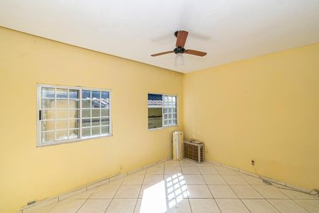 Sala de casa para alugar com 2 quartos, 60m² em Vila da Penha, Rio de Janeiro