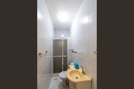 Casa para alugar com 60m², 2 quartos e 1 vaga Casa para alugar com 60m², 2 quartos e 1 vagaBanheiro 1