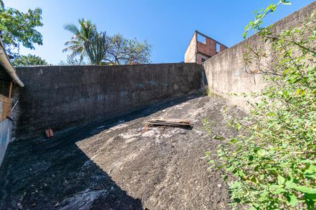 Casa para alugar com 60m², 2 quartos e 1 vaga Casa para alugar com 60m², 2 quartos e 1 vagaVaranda