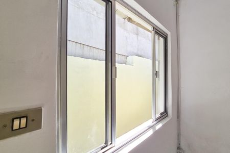 Sala - vista de casa para alugar com 2 quartos, 74m² em Vila Planalto, São Bernardo do Campo