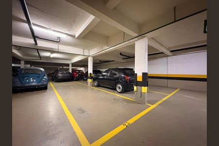 Apartamento à venda com 130m², 3 quartos e 2 vagas Apartamento à venda com 130m², 3 quartos e 2 vagasGaragem