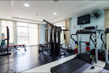 Apartamento à venda com 130m², 3 quartos e 2 vagas Apartamento à venda com 130m², 3 quartos e 2 vagasÁrea comum - Academia