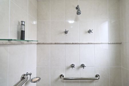 Apartamento à venda com 130m², 3 quartos e 2 vagas Apartamento à venda com 130m², 3 quartos e 2 vagasBanheiro suíte 2