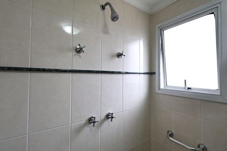 Apartamento à venda com 130m², 3 quartos e 2 vagas Apartamento à venda com 130m², 3 quartos e 2 vagasBanheiro suíte 1