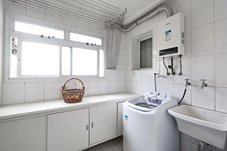Apartamento à venda com 130m², 3 quartos e 2 vagas Apartamento à venda com 130m², 3 quartos e 2 vagasLavanderia