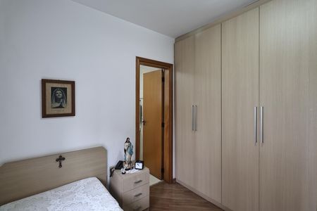 Apartamento à venda com 130m², 3 quartos e 2 vagas Apartamento à venda com 130m², 3 quartos e 2 vagasSuite 2