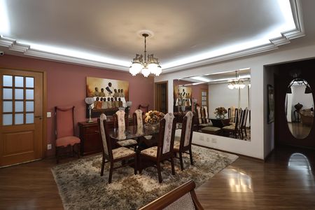 Apartamento à venda com 130m², 3 quartos e 2 vagas Apartamento à venda com 130m², 3 quartos e 2 vagasSala