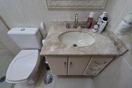 Apartamento à venda com 130m², 3 quartos e 2 vagas Apartamento à venda com 130m², 3 quartos e 2 vagasBanheiro suíte 2