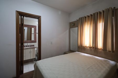 Apartamento à venda com 130m², 3 quartos e 2 vagas Apartamento à venda com 130m², 3 quartos e 2 vagasSuite 3