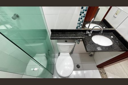 Banheiro de apartamento para alugar com 2 quartos, 50m² em Parque Capuava, Santo André