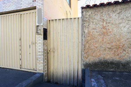Garagem de kitnet/studio para alugar com 1 quarto, 35m² em Ana Lúcia, Belo Horizonte