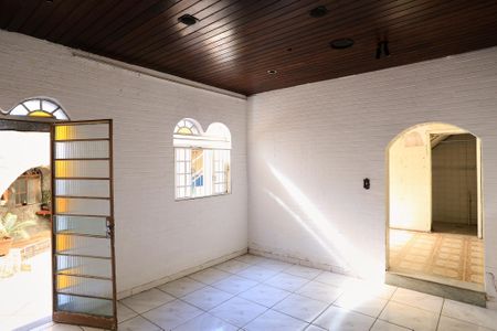 Sala de kitnet/studio para alugar com 1 quarto, 35m² em Ana Lúcia, Belo Horizonte
