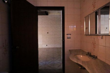 Banheiro da Suíte de kitnet/studio para alugar com 1 quarto, 35m² em Ana Lúcia, Belo Horizonte