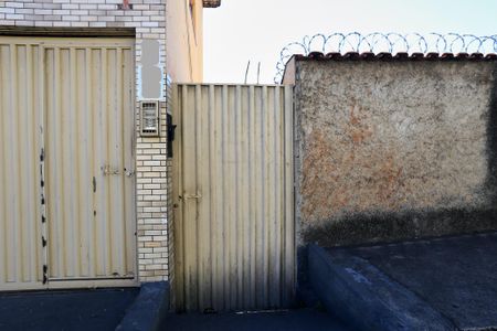 Garagem de kitnet/studio para alugar com 1 quarto, 35m² em Ana Lúcia, Belo Horizonte
