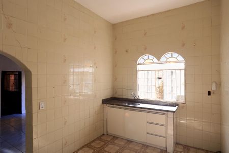 Cozinha de kitnet/studio para alugar com 1 quarto, 35m² em Ana Lúcia, Belo Horizonte