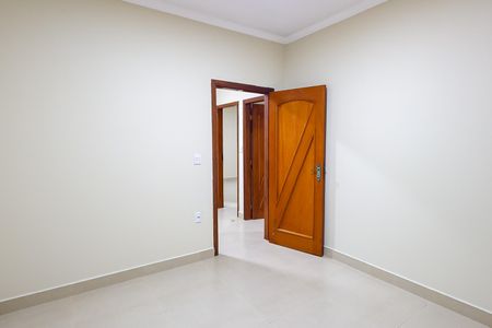 Casa à venda com 205m², 3 quartos e 4 vagas Casa à venda com 205m², 3 quartos e 4 vagasQuarto 2