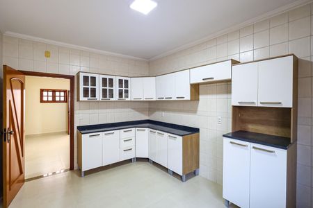 Casa à venda com 205m², 3 quartos e 4 vagas Casa à venda com 205m², 3 quartos e 4 vagascozinha