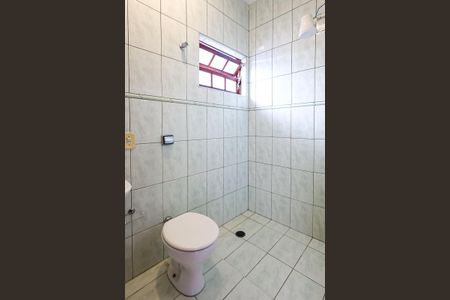 Casa à venda com 205m², 3 quartos e 4 vagas Casa à venda com 205m², 3 quartos e 4 vagasBanheiro edicula