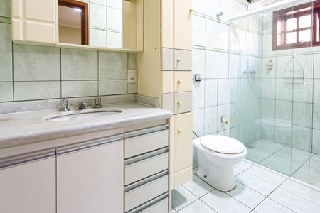 Casa à venda com 205m², 3 quartos e 4 vagas Casa à venda com 205m², 3 quartos e 4 vagasBanheiro