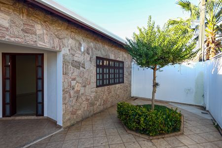 Casa à venda com 205m², 3 quartos e 4 vagas Casa à venda com 205m², 3 quartos e 4 vagasJardim frente