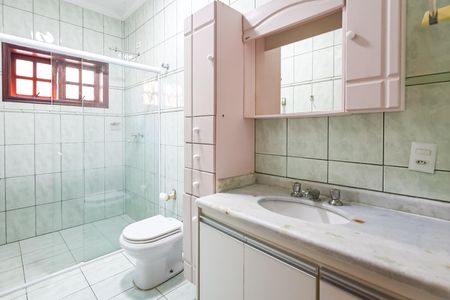 Casa à venda com 205m², 3 quartos e 4 vagas Casa à venda com 205m², 3 quartos e 4 vagasBanheiro da Suíte