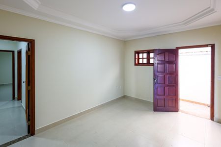 Casa à venda com 205m², 3 quartos e 4 vagas Casa à venda com 205m², 3 quartos e 4 vagasSala de Jantar