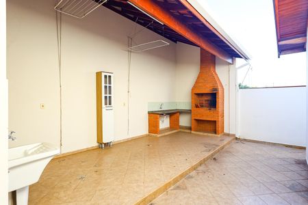 Casa à venda com 205m², 3 quartos e 4 vagas Casa à venda com 205m², 3 quartos e 4 vagasEdicula