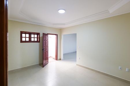 Casa à venda com 205m², 3 quartos e 4 vagas