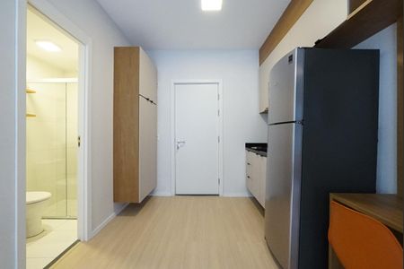 Cozinha de kitnet/studio para alugar com 1 quarto, 25m² em Chácara Inglesa, São Paulo