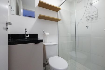 Banheiro de kitnet/studio para alugar com 1 quarto, 25m² em Chácara Inglesa, São Paulo
