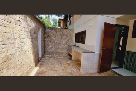 Casa de condomínio à venda com 105m², 3 quartos e 1 vagaÁrea de serviço