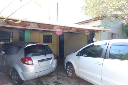 Garagem de casa à venda com 3 quartos, 400m² em Vila Curuçá Velha, São Paulo