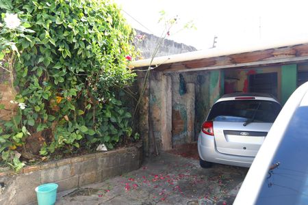 Garagem de casa à venda com 3 quartos, 400m² em Vila Curuçá Velha, São Paulo
