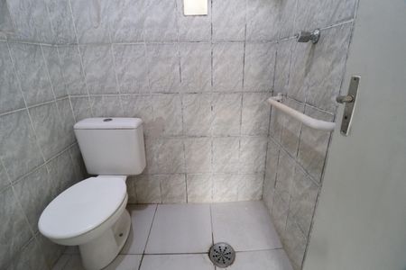Apartamento para alugar com 55m², 2 quartos e 1 vagaBanheiro da suíte 