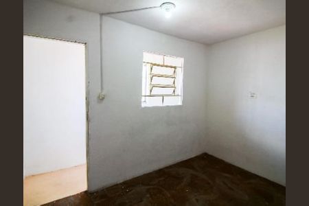 Casa à venda com 125m², 6 quartos e 1 vaga Casa à venda com 125m², 6 quartos e 1 vagaQuarto