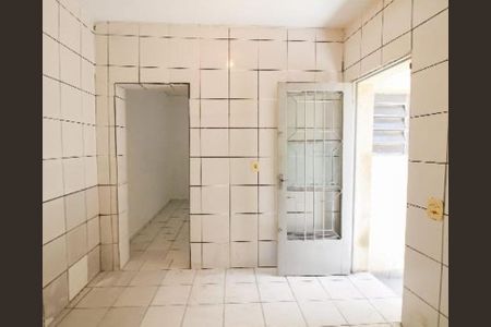 Casa à venda com 125m², 6 quartos e 1 vaga Casa à venda com 125m², 6 quartos e 1 vagaCozinha