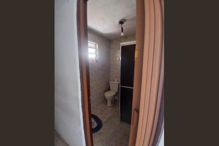 Casa à venda com 125m², 6 quartos e 1 vaga Casa à venda com 125m², 6 quartos e 1 vagaBanheiro