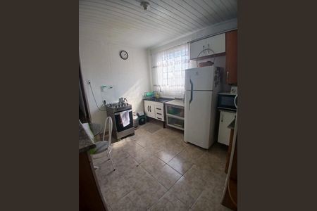 Casa à venda com 125m², 6 quartos e 1 vaga Casa à venda com 125m², 6 quartos e 1 vagaCozinha